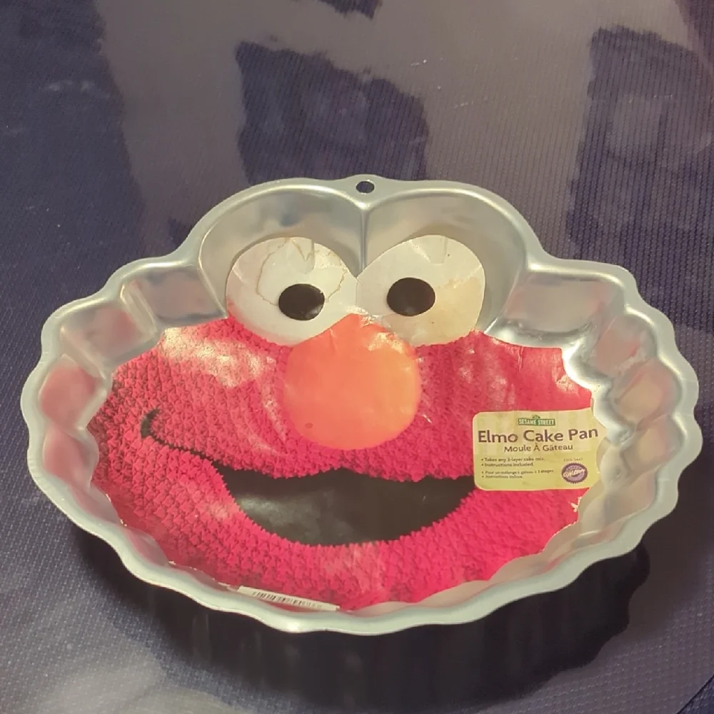 Wilton Elmo Character Cake Pan